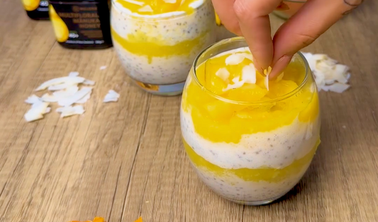 Nourishing Manuka Honey &amp; Oat Breakfast Jars
